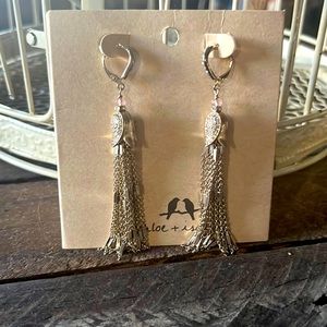 Chloe+Isabel Petalette Tassel Earrings